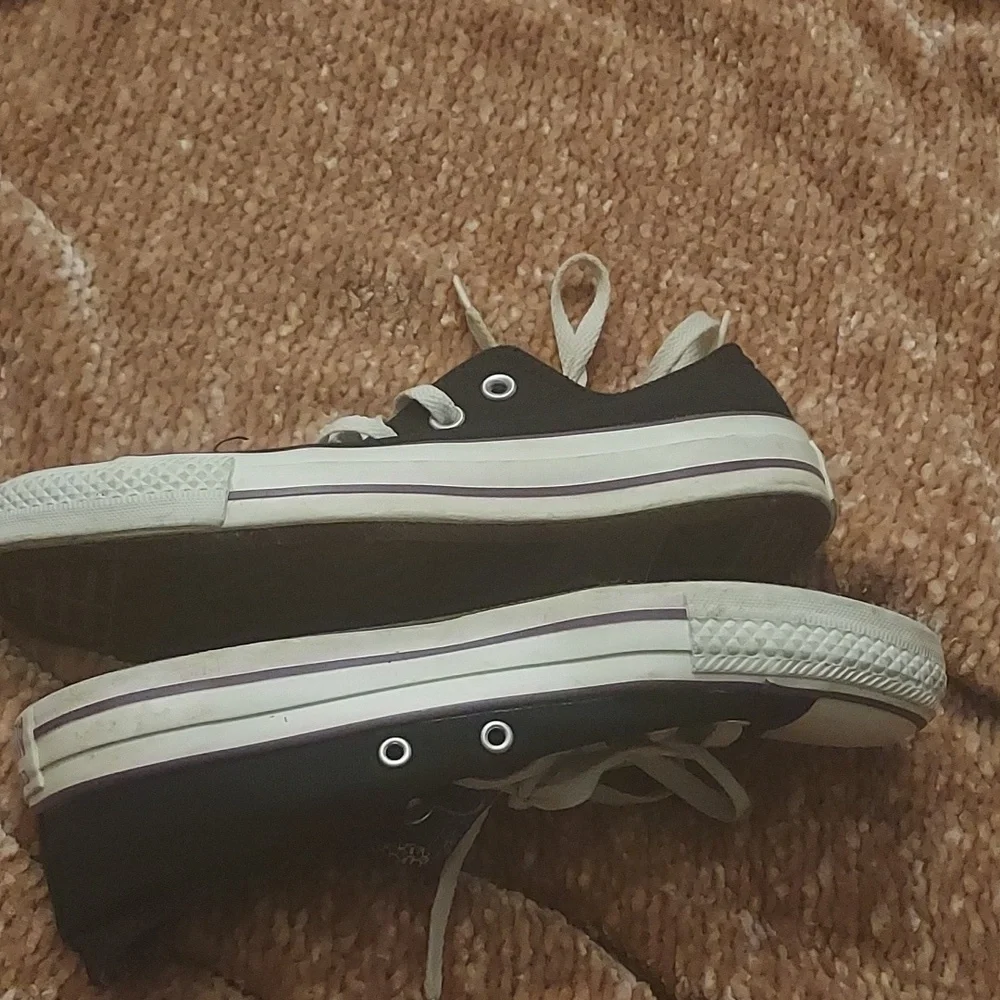 Black Low Top Converse - Picture 4 of 12